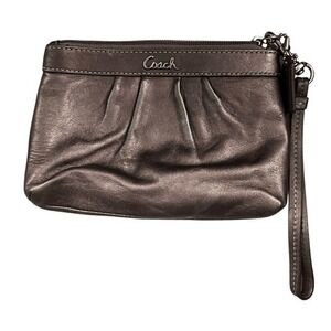 Coach Metallic Silver Pewter Leather Wristlet Clutch Pouch Cosmetic Bag Wallet‎